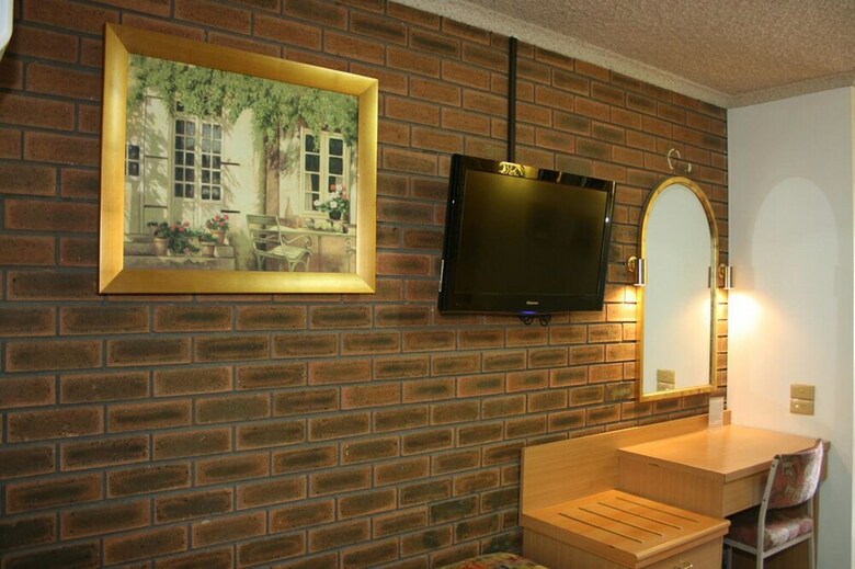 Arden Motel North Melbourne Pty Ltd