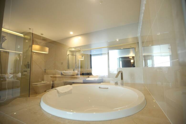 Central Luxury Ha Long Hotel