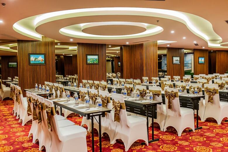 Central Luxury Ha Long Hotel