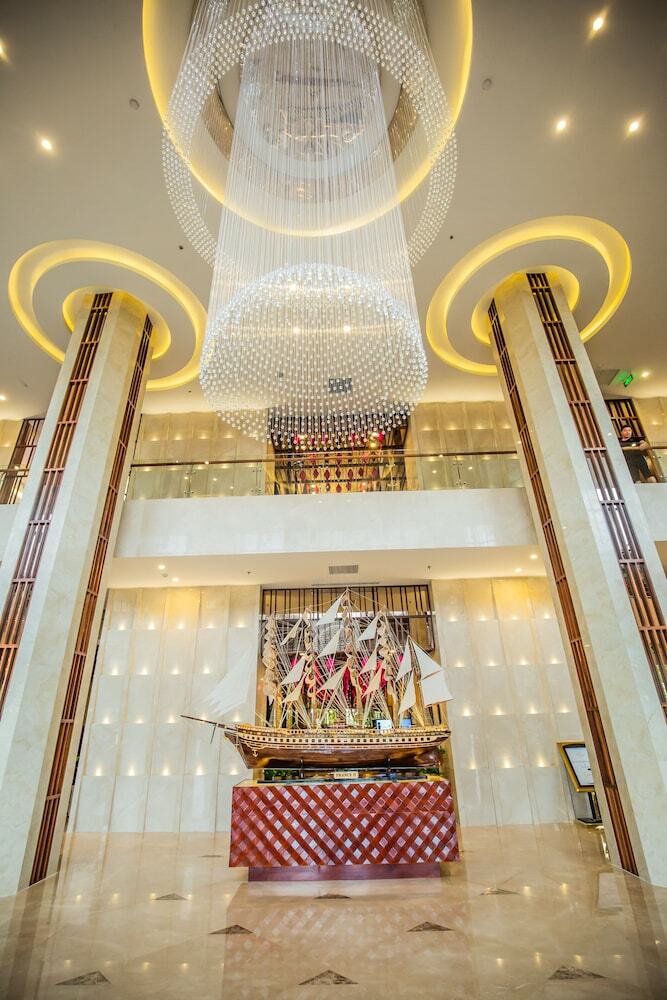 Central Luxury Ha Long Hotel