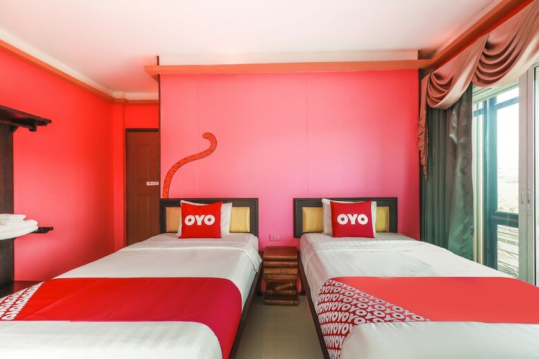 Hotel First Station