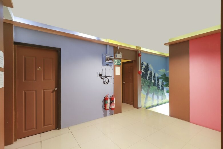 Hotel First Station