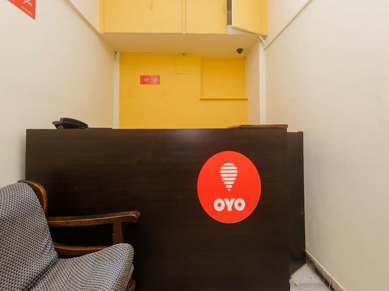 Oyo 13470 Hotel Symphony House
