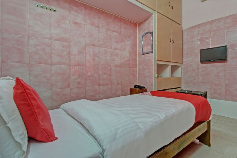 Hotel Oyo 23672 Annai Residency