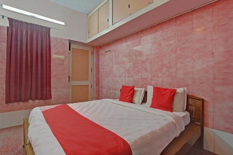 Hotel Oyo 23672 Annai Residency
