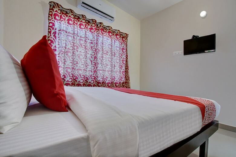 Hotel Oyo 24301 Century Park