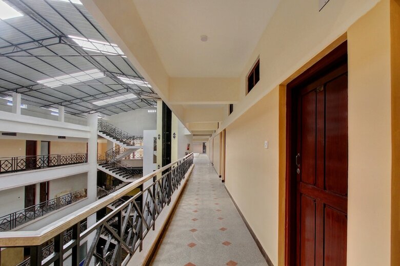 Hotel Oyo 24301 Century Park