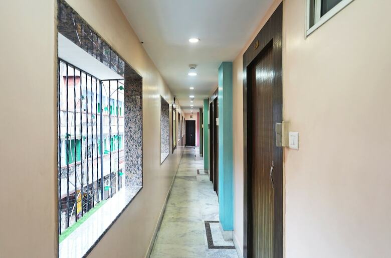 Oyo 7741 Hotel Hamza International