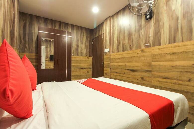 Oyo 26990 Hotel Ivory Grande