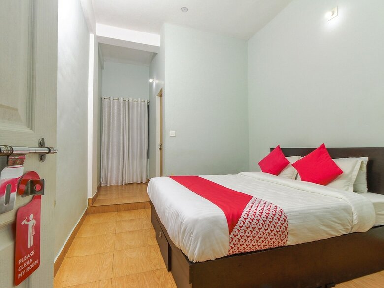 Hotel Oyo 23107 Rasha Residency
