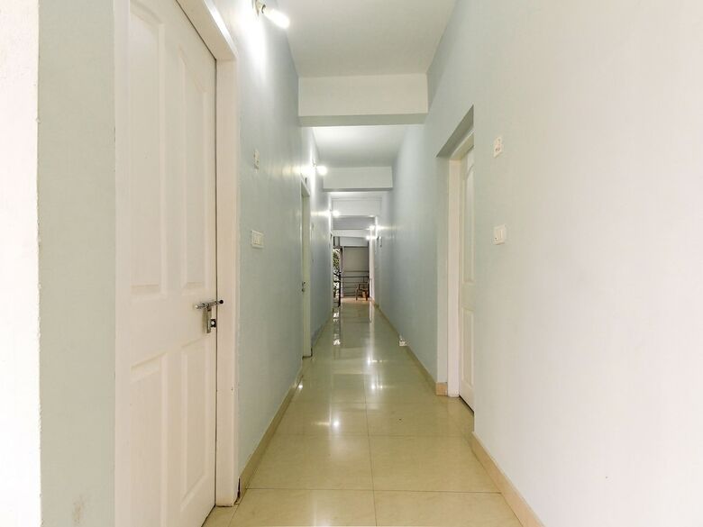 Hotel Oyo 23107 Rasha Residency