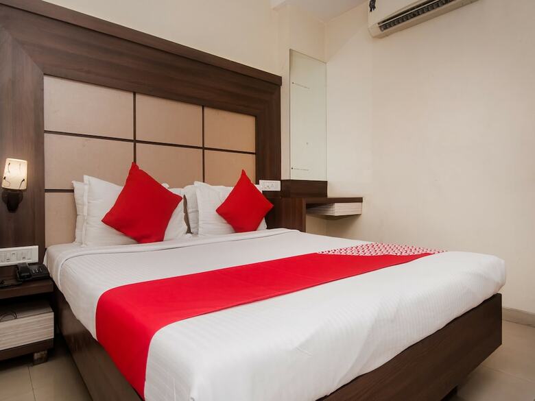 Oyo 19936 Hotel Krishna