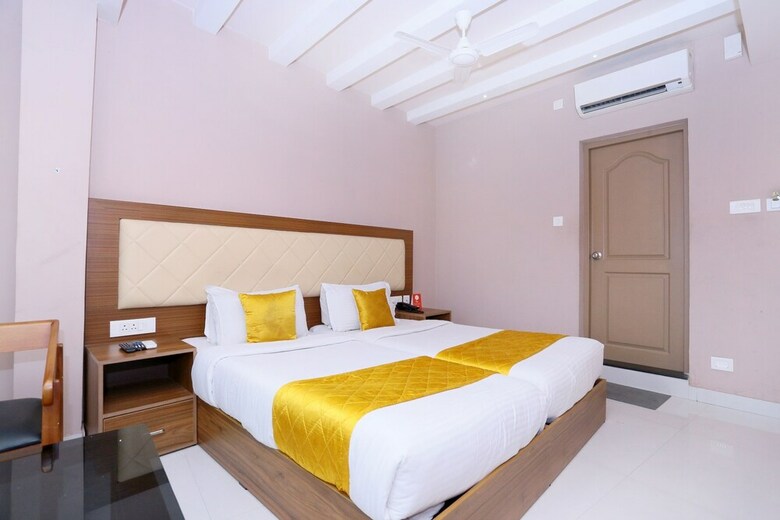 Oyo 25093 Hotel Thamam