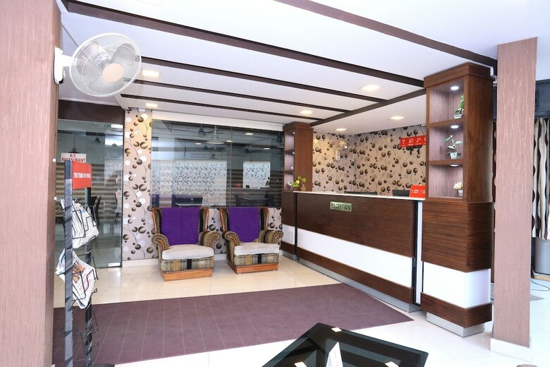 Oyo 25093 Hotel Thamam