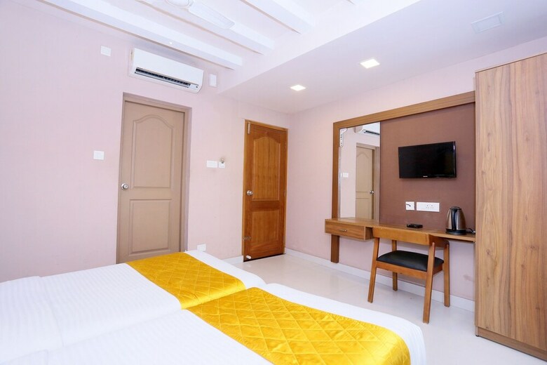 Oyo 25093 Hotel Thamam