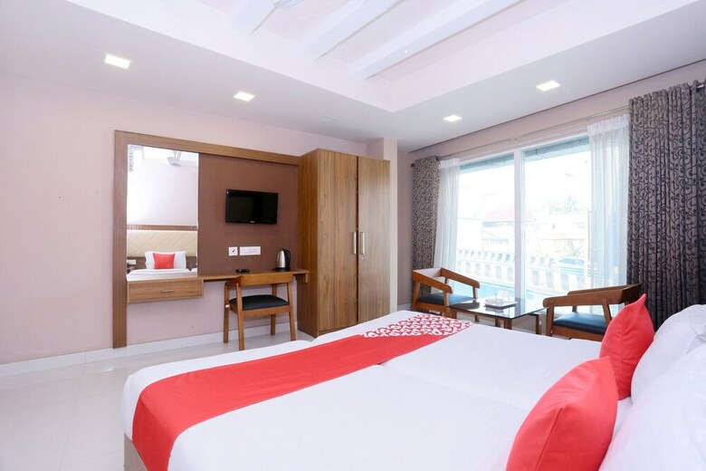 Oyo 25093 Hotel Thamam