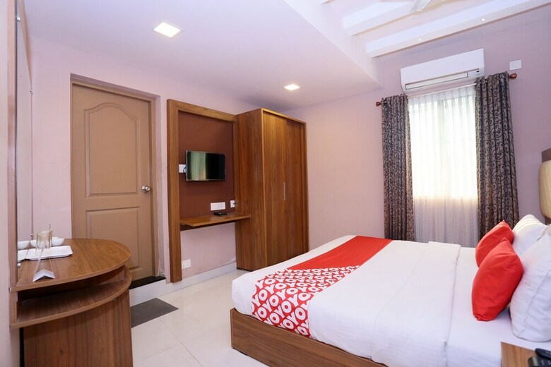 Oyo 25093 Hotel Thamam