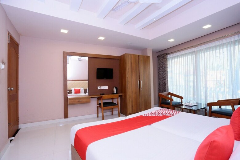 Oyo 25093 Hotel Thamam