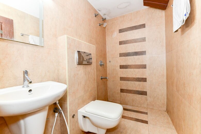 Hotel Oyo 1400 Cochin Metro