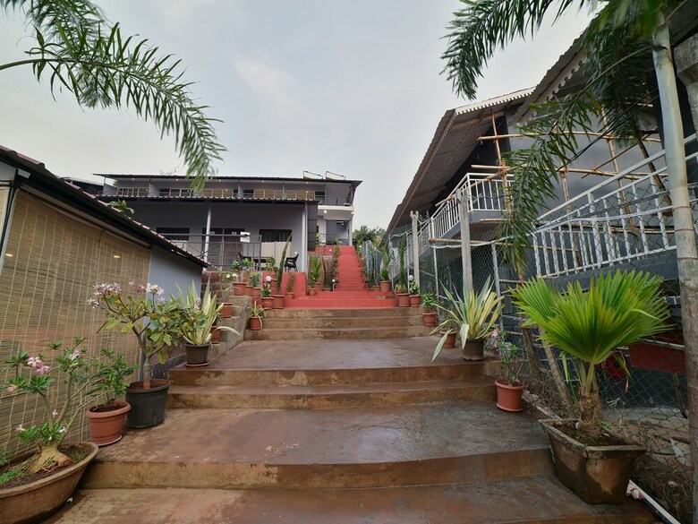Hotel Oyo 26850 Casa de Lamore