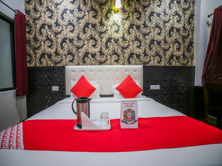 Apartamentos Oyo 23295 Hotel The Rajfort