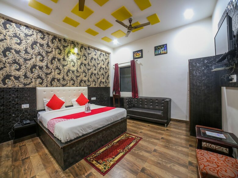 Apartamentos Oyo 23295 Hotel The Rajfort
