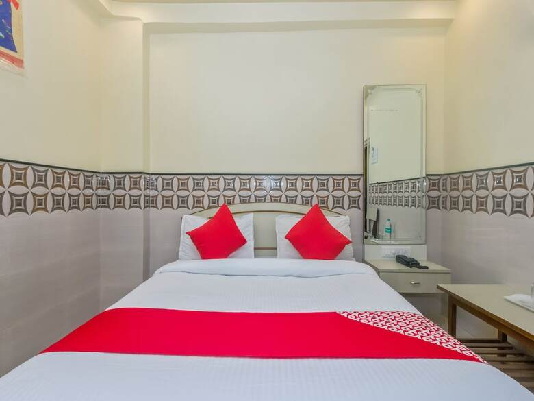 Oyo 22048 Trio Hotel