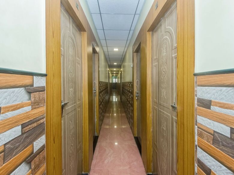 Oyo 22048 Trio Hotel