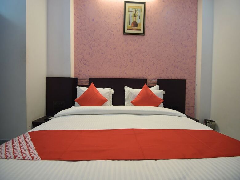 Hotel Oyo 19789 Kiran Palace