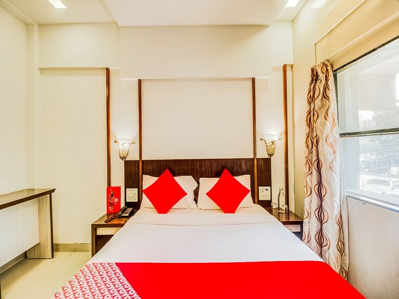 Oyo Flagship 19825 Hotel Panchratna