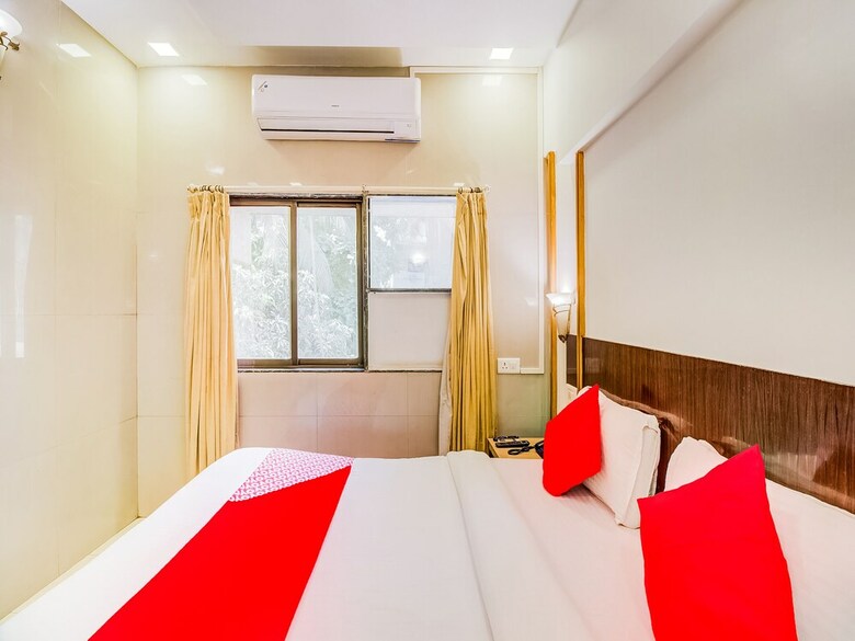 Oyo Flagship 19825 Hotel Panchratna