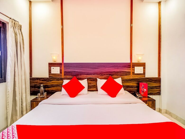Oyo Flagship 19825 Hotel Panchratna