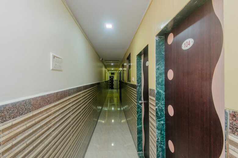 Hotel Oyo 18842 Amana Suites