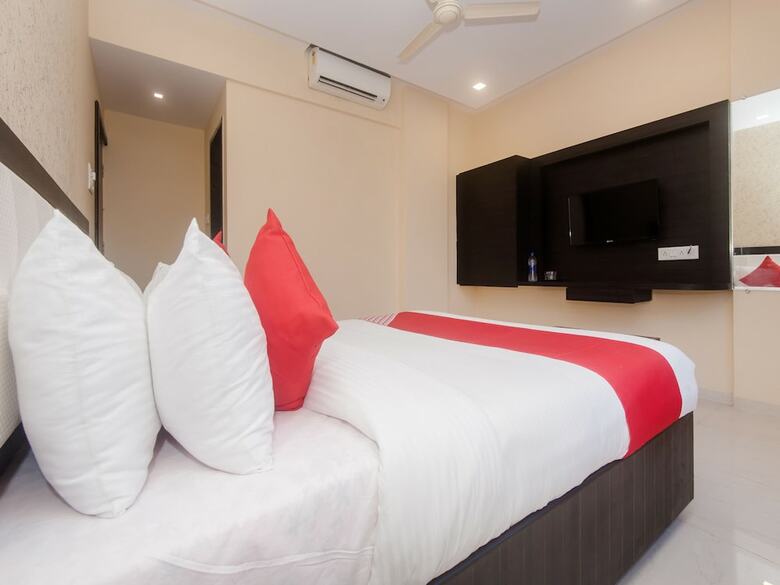 Hotel Oyo 17391 Arya Residency