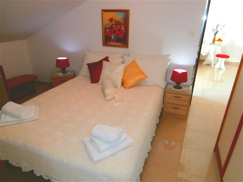 Hotel Apartments Song
