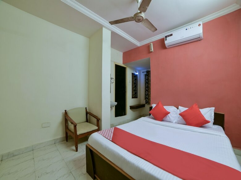 Oyo 16533 Hotel Sudarshan