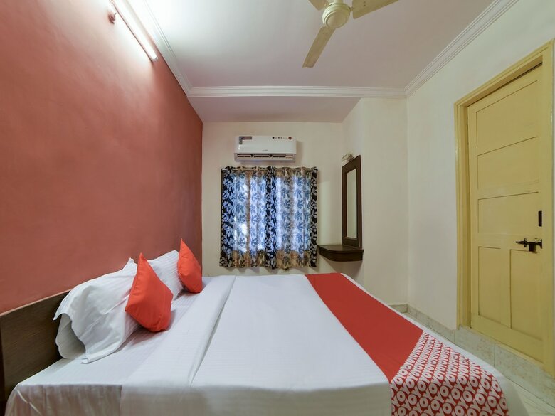 Oyo 16533 Hotel Sudarshan