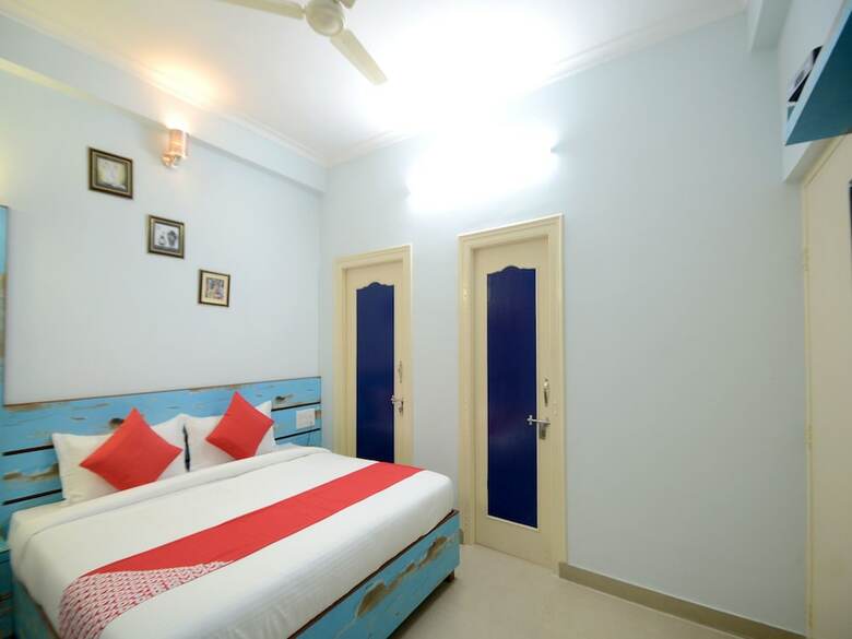 Oyo 12724 Hotel Stay Bridge