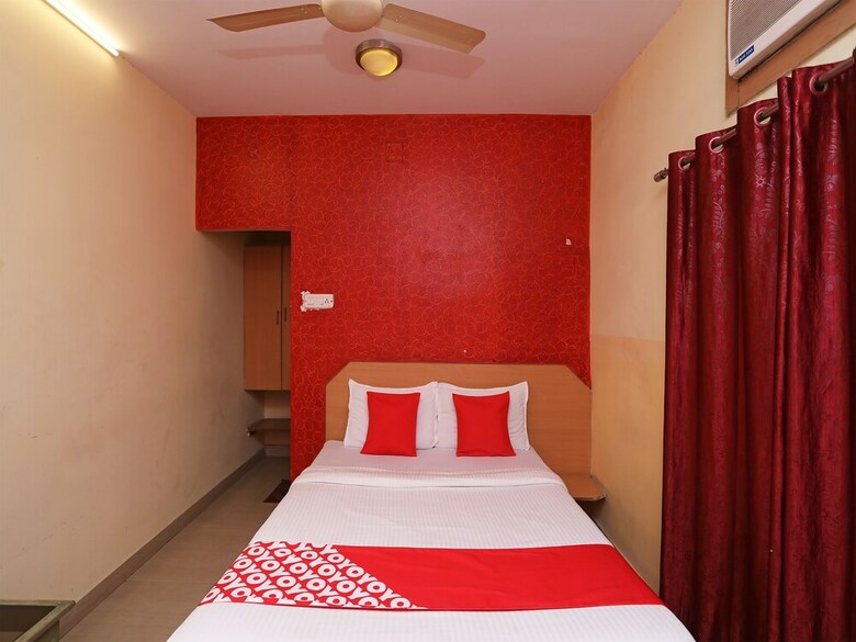 Hotel Oyo 24149 Flagship Kamala Inn Vip Road