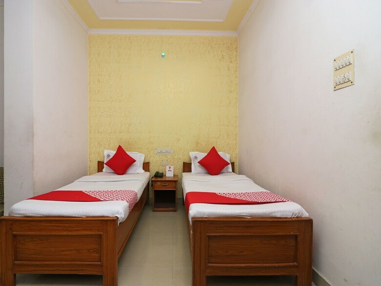 Oyo 17111 Hotel Pritika