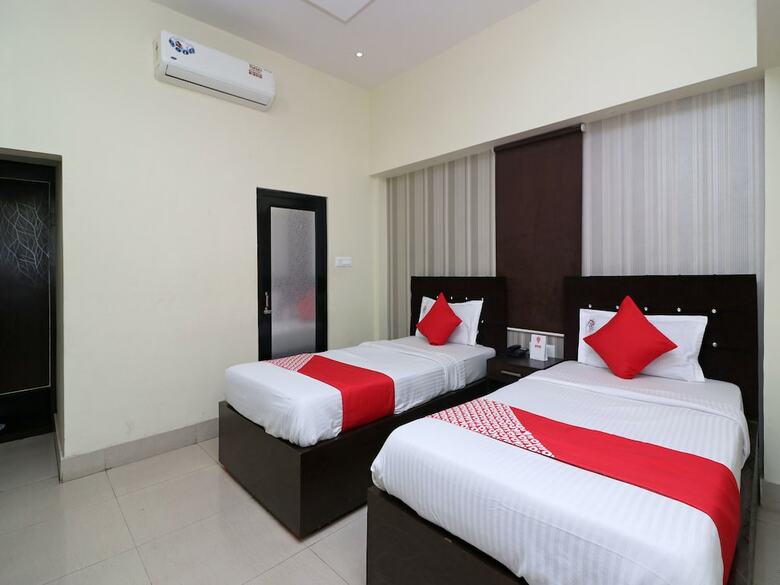 Oyo 17111 Hotel Pritika