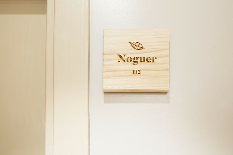 Hostal Habitacions Pla�a Major