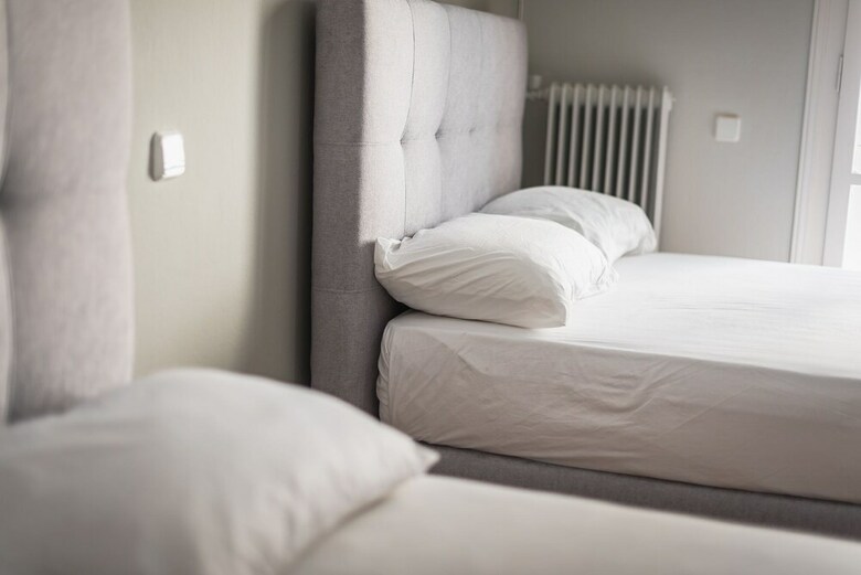 Victoria Black Pearl Apartments