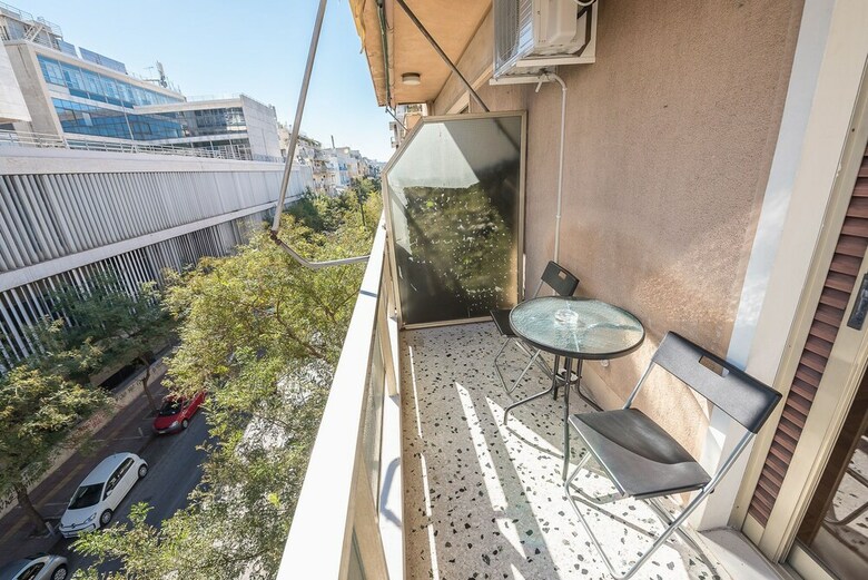 Victoria Black Pearl Apartments