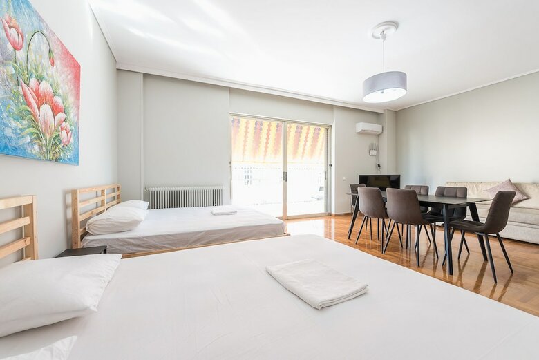 Victoria Black Pearl Apartments