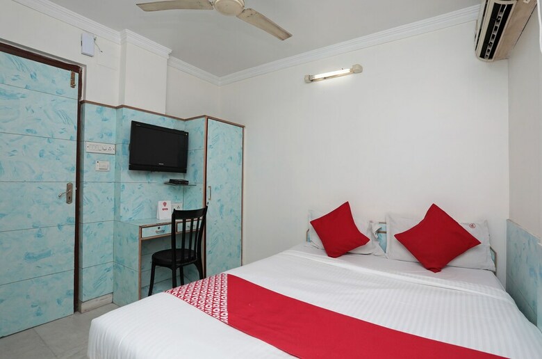 Oyo 26143 Hotel Abedin