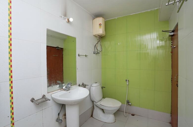 Oyo 26143 Hotel Abedin