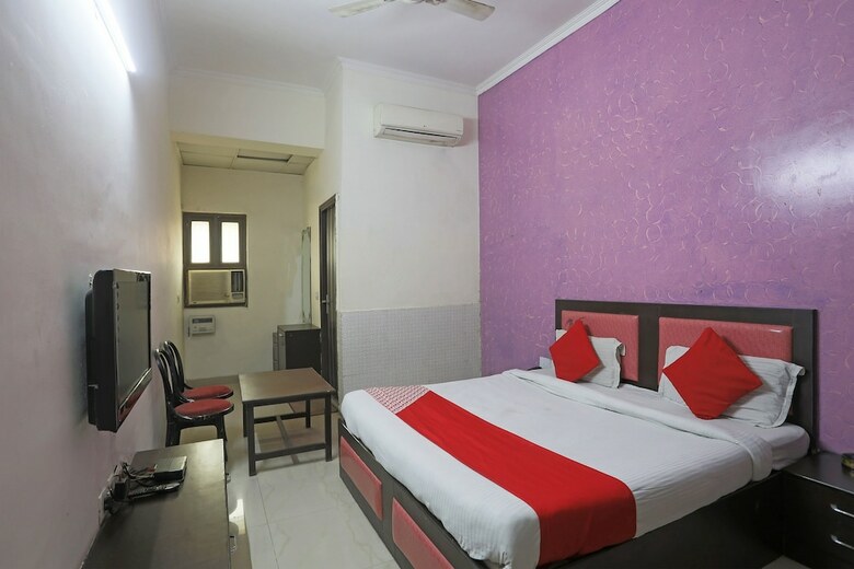 Oyo 19664 Aman Hotel