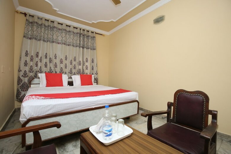 Oyo 24535 Hotel Payas