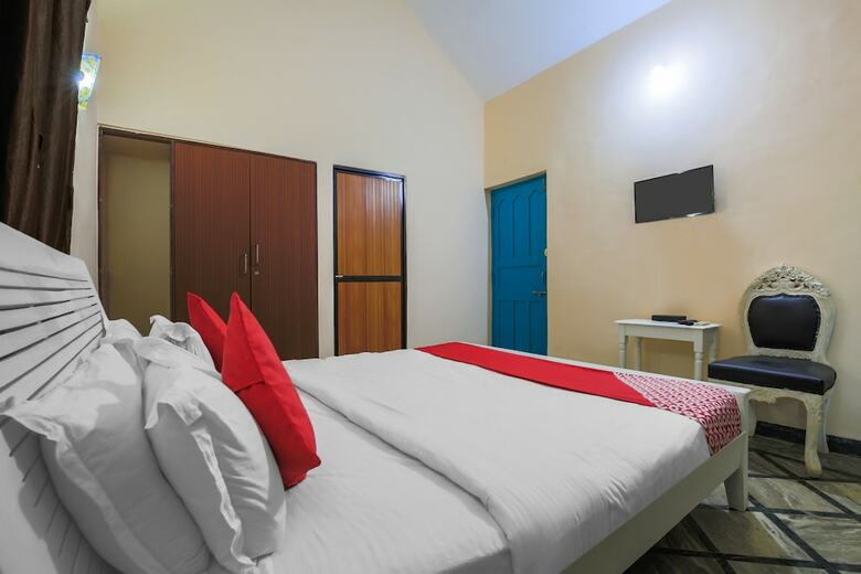 Hotel Oyo 25020 Tapasya